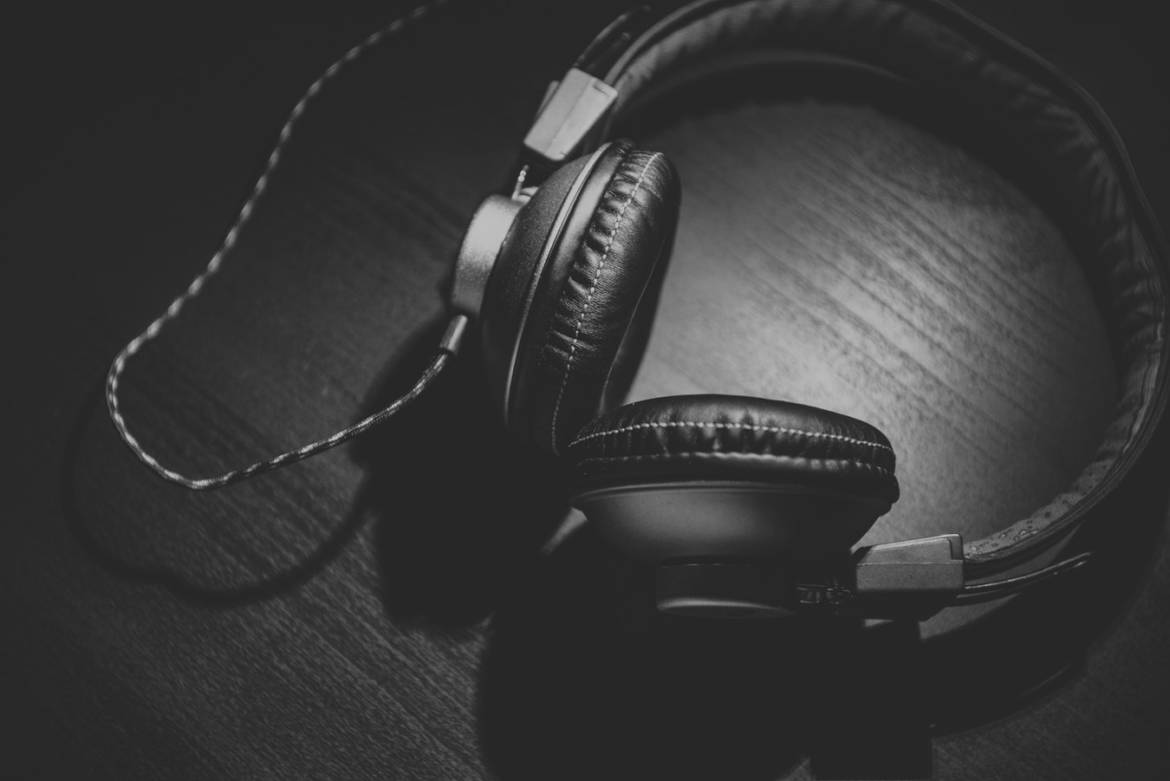 Headphones_unsplash_Corey-Blaz.jpg