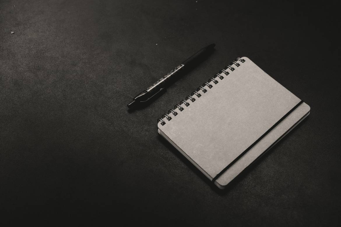 notebook_unsplash_ali-yahya.jpg